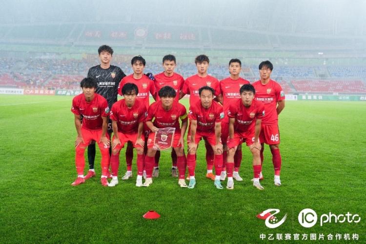 记者：利物浦签雅凯的费用为5500万镑+500万镑浮动，签约5+1年